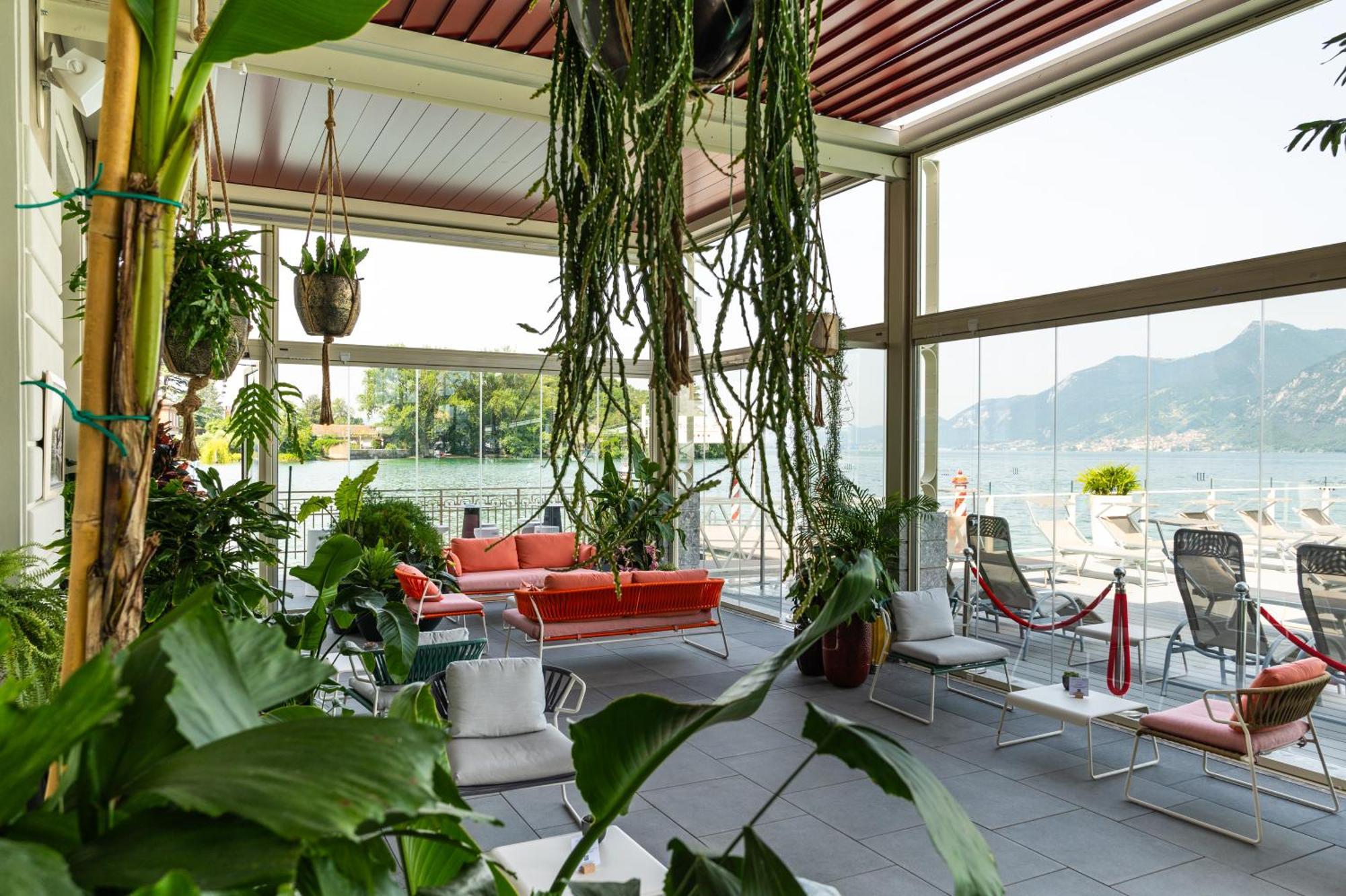Araba Fenice Hotel Iseo Exterior foto